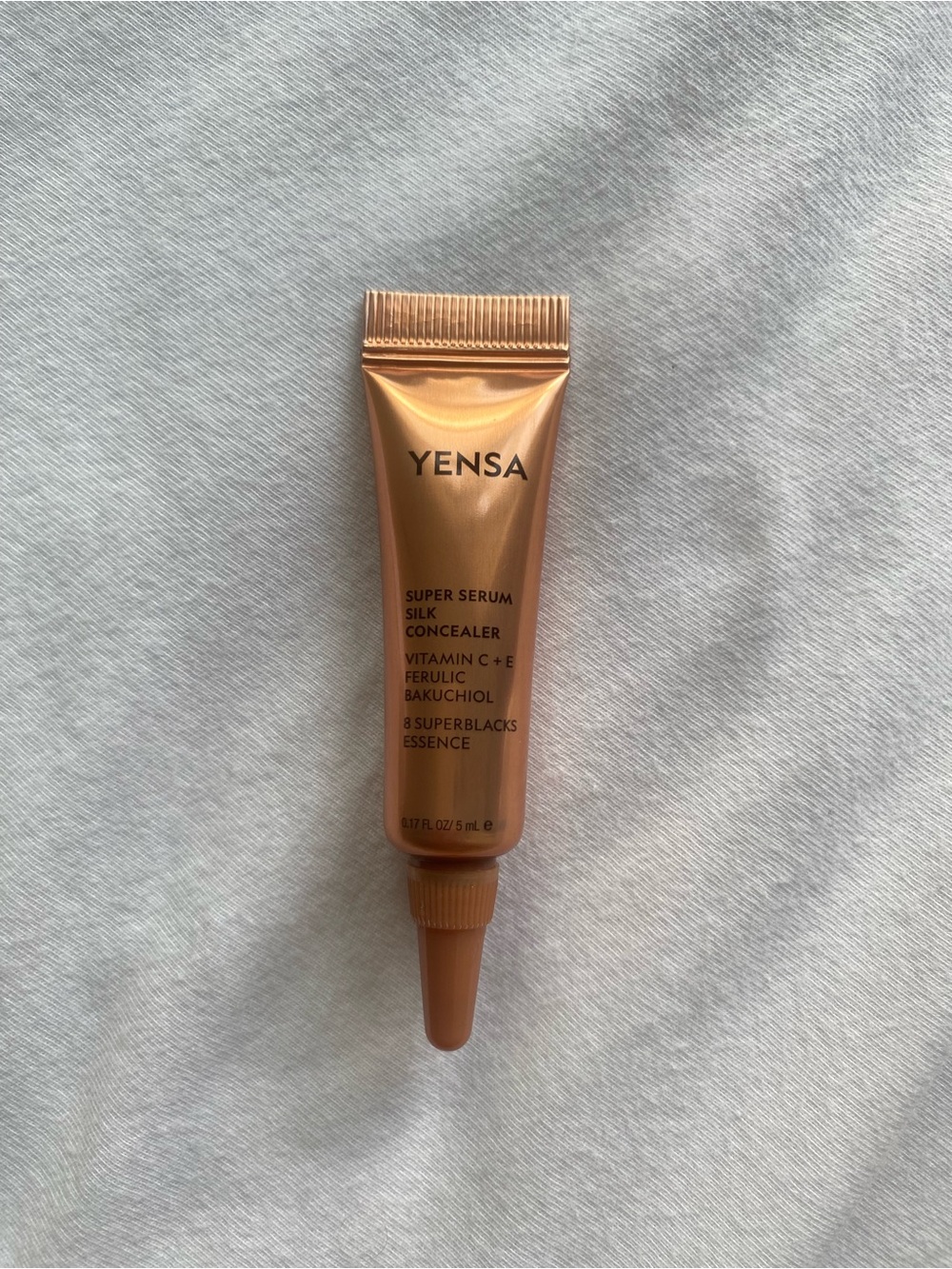 YENSA Super Serum Silk Concealer Light 1 Vitamin C + E 5ml